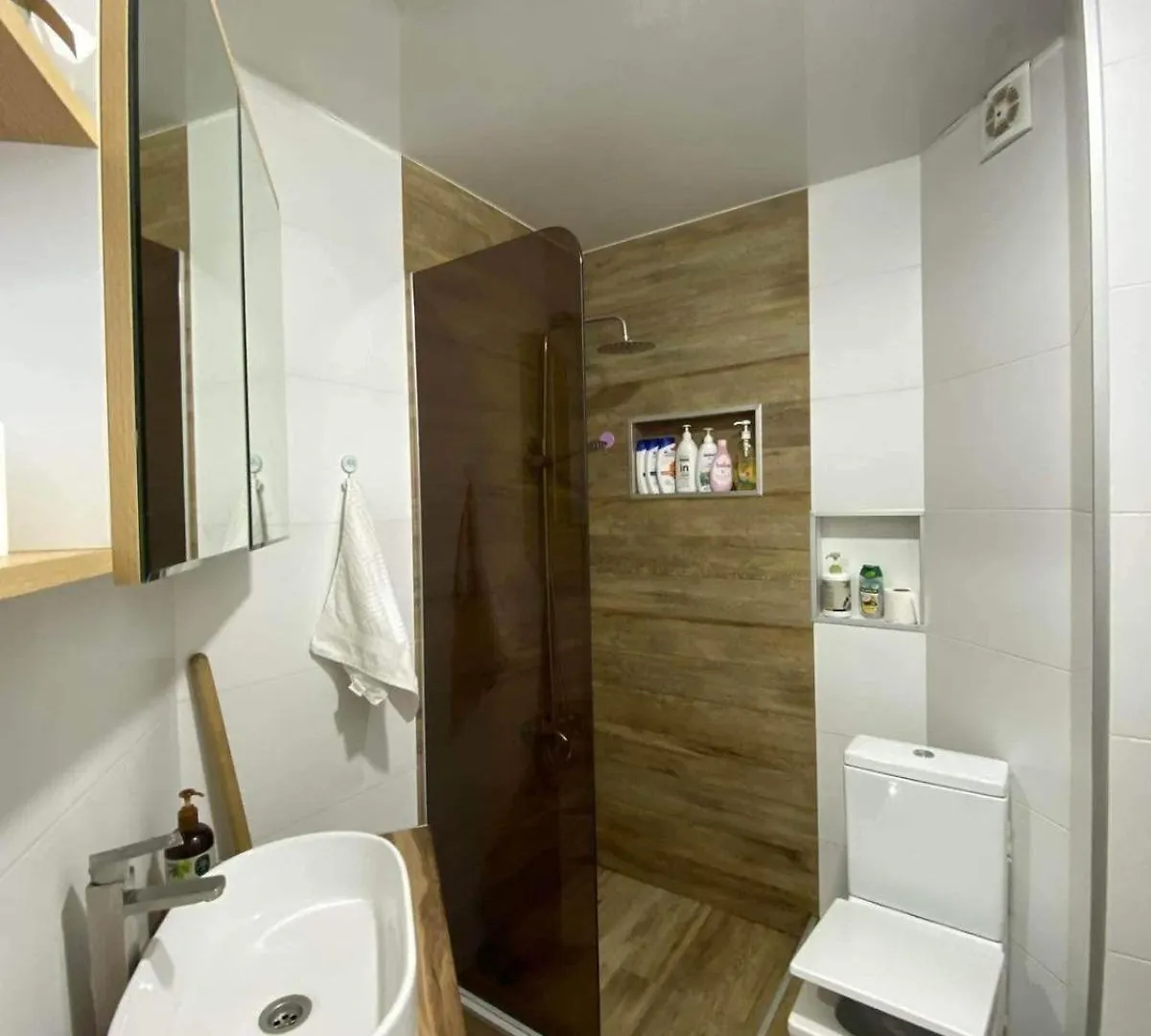 Mates Guest House Angisa Apartment